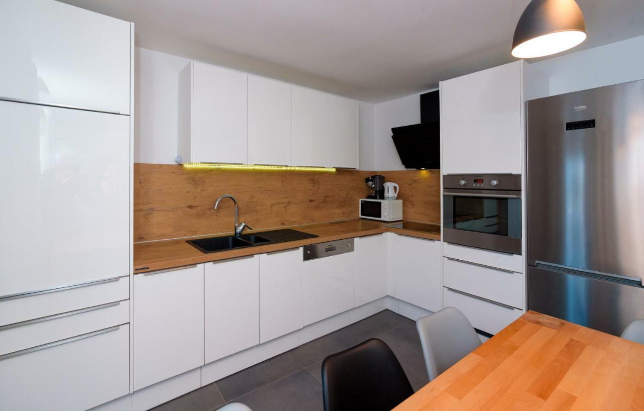 Apartments Magli Каштела Экстерьер фото